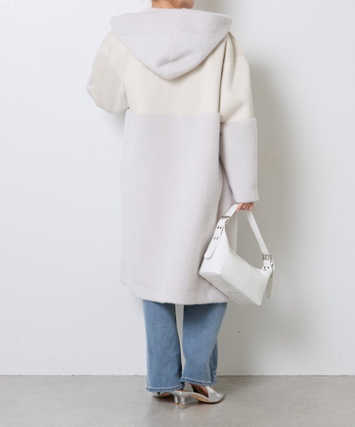 COLLAGE GALLARDAGALANTE（コラージュガリャルダガランテ）の「リバーシブルファーコート（その他アウター・レディース・ブラウン/アイボリー・FREE）」の9枚目の写真