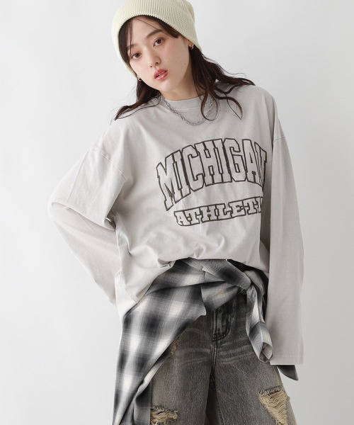 RAGEBLUE(レイジブルー)の「カレッジロゴピグメントルーズロングTシャツ(Tシャツ/カットソー・レディース・ホワイト/レッド/ブラック・FREE)」の6枚目の写真