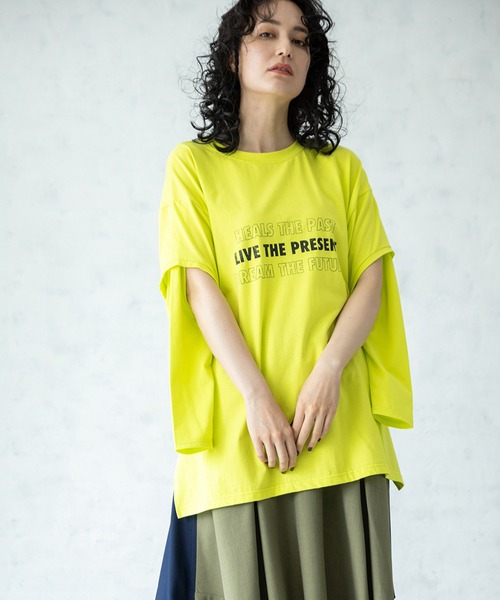 OSMOSIS(オズモーシス)の「2WAYレイヤードスリーブプリントTシャツ(Tシャツ/カットソー・レディース・ホワイト/ブラック/ライトグリーン・ONE SIZE)」の3枚目の写真