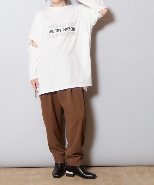OSMOSIS(オズモーシス)の「2WAYレイヤードスリーブプリントTシャツ(Tシャツ/カットソー・レディース・ホワイト/ブラック/ライトグリーン・ONE SIZE)」の12枚目の写真