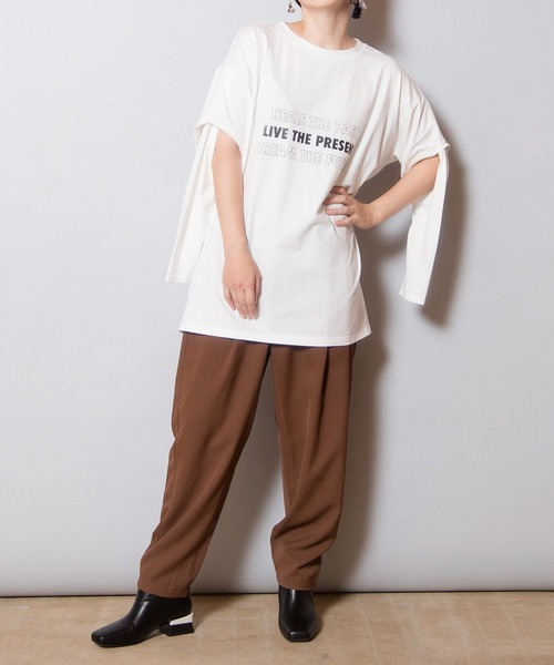 OSMOSIS(オズモーシス)の「2WAYレイヤードスリーブプリントTシャツ(Tシャツ/カットソー・レディース・ホワイト/ブラック/ライトグリーン・ONE SIZE)」の20枚目の写真