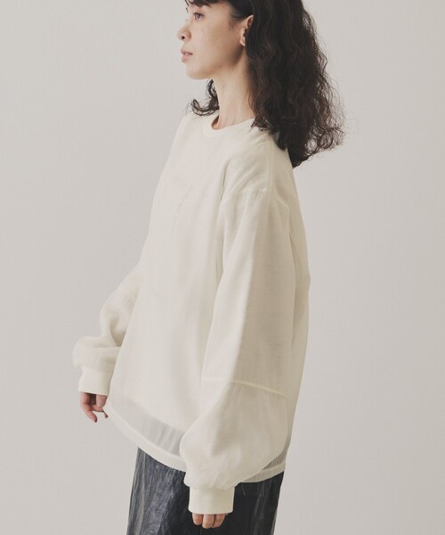 VIRAL.(バイラル)の「【VIRAL.】オーガンジーロゴトレーナー(スウェット・レディース・ブラック/アイボリー系7・00)」の4枚目の写真