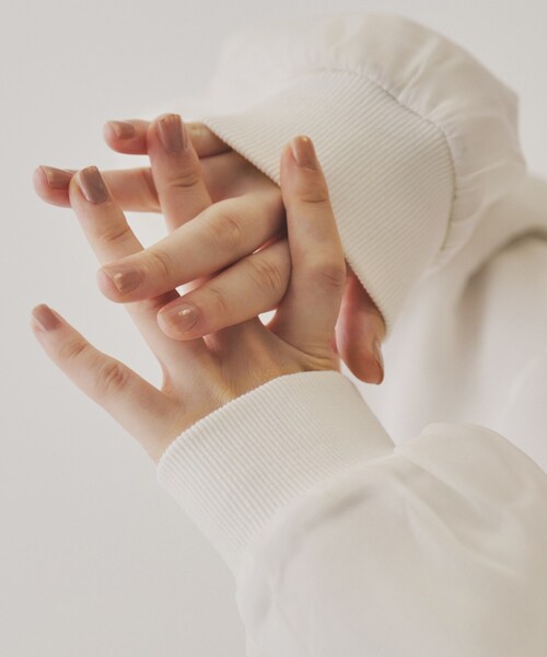 VIRAL.(バイラル)の「【VIRAL.】オーガンジーロゴトレーナー(スウェット・レディース・ブラック/アイボリー系7・00)」の8枚目の写真