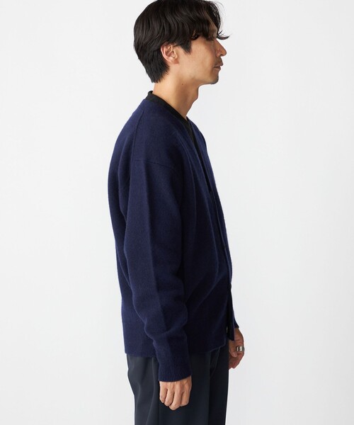 SHIPS（シップス）の「SHIPS:〈手洗い可能〉ソフト ウール Vネック ニット カーディガン（アンサンブル対応）（カーディガン/ボレロ・メンズ・ライトブルー/ベージュ/ネイビー・SMALL/MEDIUM/LARGE/X-LARGE）」の20枚目の写真