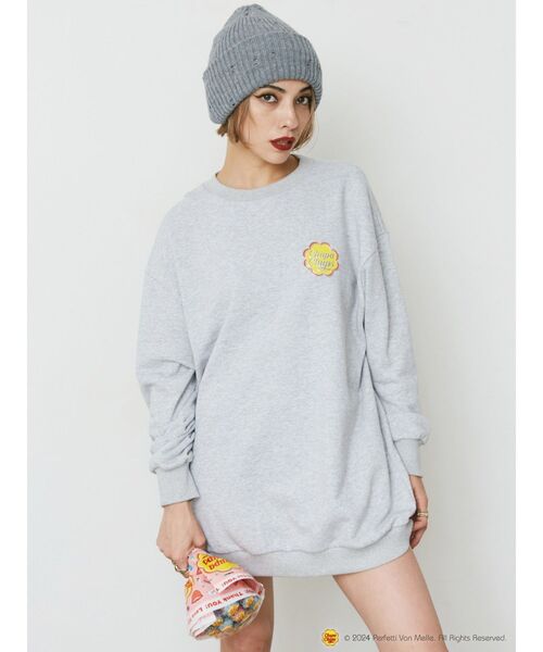 EVRIS（エヴリス）の「【EVRIS×Chupa Chups】ワンポイントトレーナー（Tシャツ/カットソー・レディース・グレー/ブラック/レッド・FREE）」の5枚目の写真