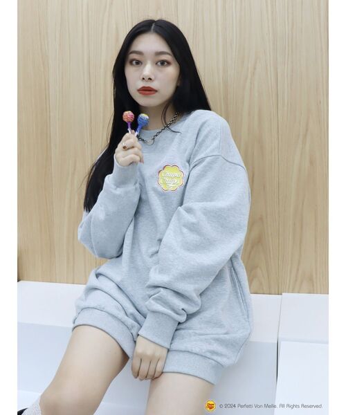 EVRIS（エヴリス）の「【EVRIS×Chupa Chups】ワンポイントトレーナー（Tシャツ/カットソー・レディース・グレー/ブラック/レッド・FREE）」の17枚目の写真