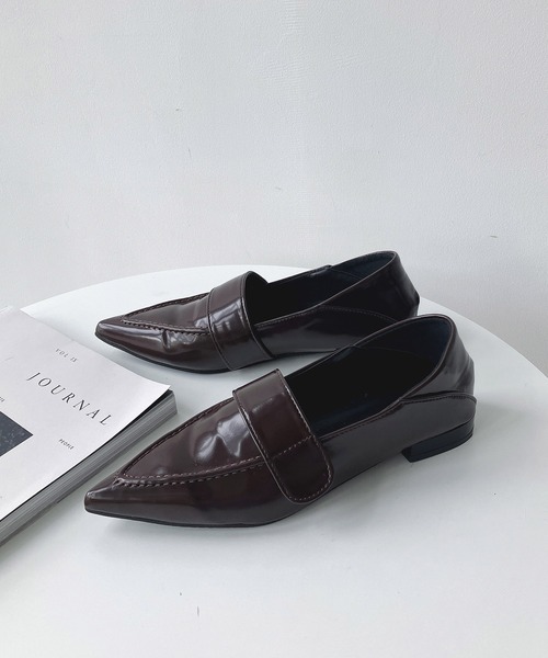 AS KNOW AS plus（アズノゥアズプラス）の「ポインテッドトゥ ローファー（ローファー・レディース・レッド/ブラウン/ブラック・L/M）」の16枚目の写真