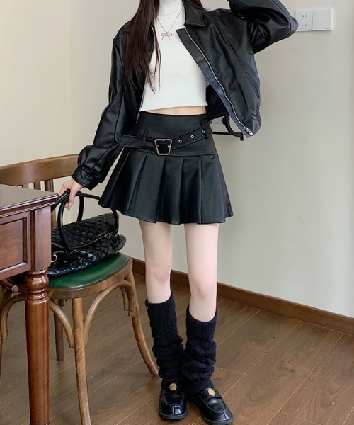 Achic（アシック）の「ヴィンテージ Puレザープリーツスカート（スカート・レディース・ブラウン/ブラック/グレー/ブラック系その他・S/M）」の19枚目の写真