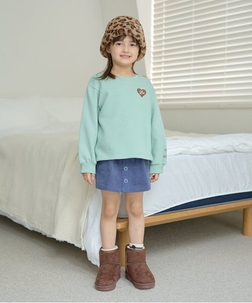 Lycee mine（リセマイン）の「【毛玉バイバイ裏起毛裏毛】ハート刺しゅうボリュームスリーブスウェット（スウェット・キッズ・ライトベージュ/ブルーグレー/フューシャピンク/チャコールグレー/ブラウン/レッド/ライトグリーン/オートミール・130cm/140cm/150cm/100cm/110cm/120cm）」の22枚目の写真