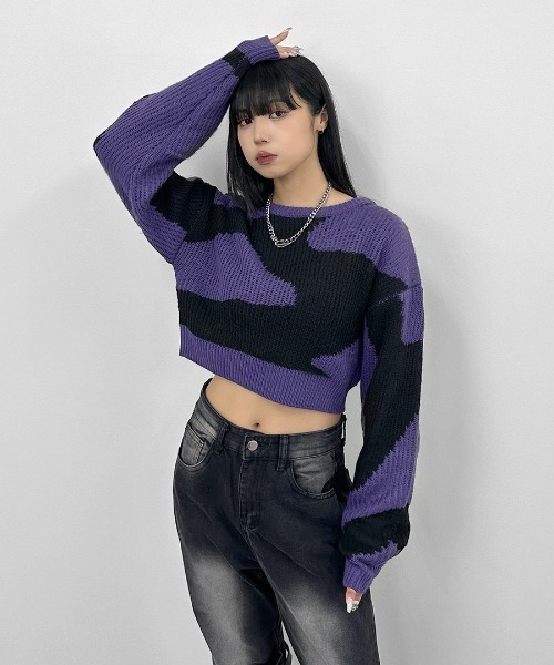LVEU.(ラブユ.)の「【LVEU.】マーブルクロップドニット / トップス ニット マーブル 総柄 バイカラー クロップド ショート ローゲージ グレー ブルー パープル(ニット/セーター・レディース・パープル/グレー/ブルー・FREE)」の3枚目の写真