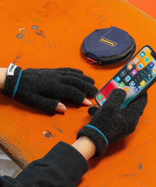 TEMBEA(テンベア)の「TEMBEA 2FINGERLESS GUNTE テンベア 2フィンガーレス グンテ 軍手 手袋 ミトン(手袋・レディース・ライトグレー/ベージュ/ダークベージュ/グレー/チャコールグレー/ライトイエロー・FREE)」の2枚目の写真