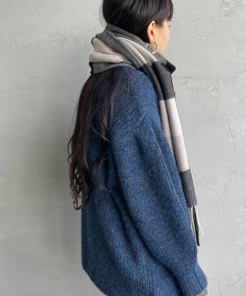 TWEED MILL（ツイードミル）の「[TWEED MILL/ツイードミル] 70×190 大判ストール（ストール/ショール・レディース・ブラック系/ロイヤルブルー/イエロー/シルバーグレー/グリーン/レッド/スカイブルー/ブラック系2/グレー・F）」の12枚目の写真