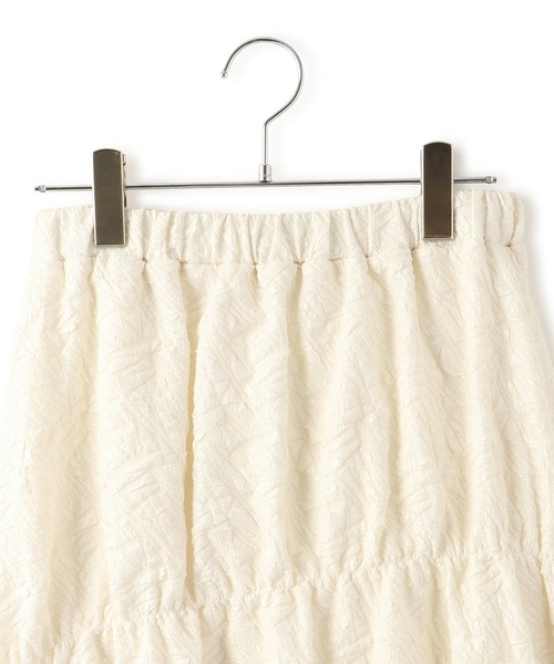 VIS(ビス)の「【洗える】ふくれジャガードシャーリングスカート(スカート・レディース・オフホワイト/ネイビー・FREE)」の17枚目の写真