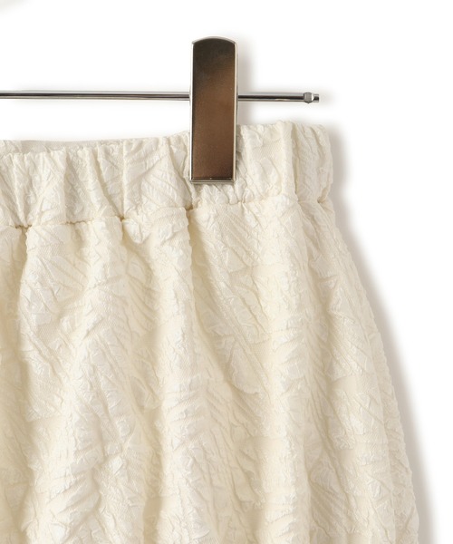 VIS(ビス)の「【洗える】ふくれジャガードシャーリングスカート(スカート・レディース・オフホワイト/ネイビー・FREE)」の18枚目の写真