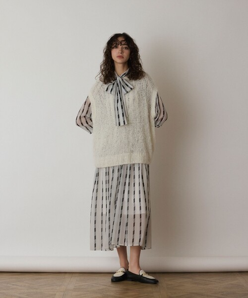 Diagram（ダイアグラム）の「フィルムヤーンニットベスト（ベスト・レディース・ライトグリーン/ホワイト・36）」の2枚目の写真