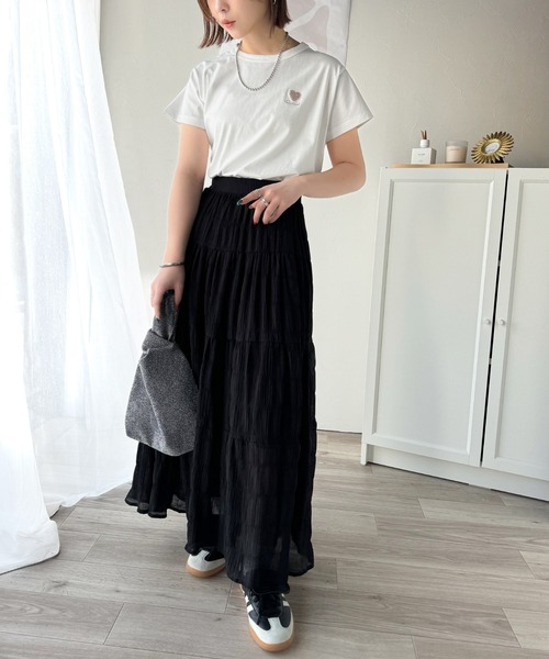 classicalelf(クラシカルエルフ)の「トレンドをまとう。綿100%シルケット風ハート胸サガラ刺繍Tシャツ(半袖)(Tシャツ/カットソー・レディース・オートミール/チャコール/ピンク/オフホワイト/ライトベージュ・LARGE/MEDIUM/SMALL/X-LARGE)」の19枚目の写真