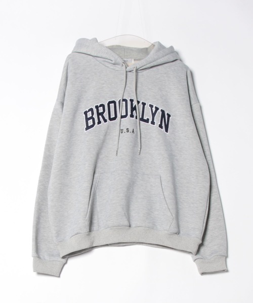 NOWLE(ノウル)の「【NOWLE】BROOKLYN U.S.A ワッペン刺繍 裏起毛 プルオーバー パーカー(パーカー・メンズ・グレー・X-LARGE/MEDIUM/LARGE/SMALL)」の4枚目の写真