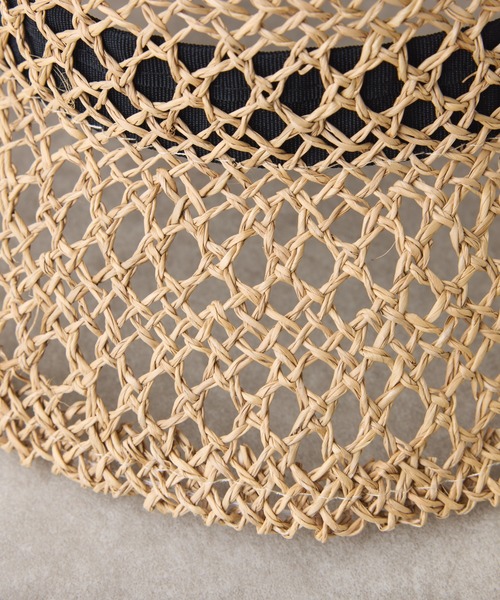 COLLAGE GALLARDAGALANTE（コラージュガリャルダガランテ）の「CONTOROL FREAK 透かし編みバケットハット（ハット・レディース・ベージュ/ブラック・FREE）」の14枚目の写真