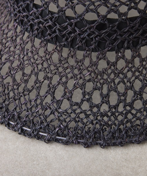 COLLAGE GALLARDAGALANTE（コラージュガリャルダガランテ）の「CONTOROL FREAK 透かし編みバケットハット（ハット・レディース・ベージュ/ブラック・FREE）」の12枚目の写真