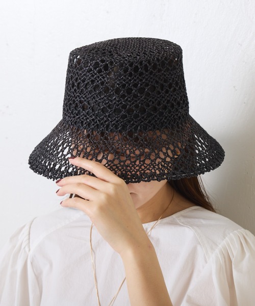 COLLAGE GALLARDAGALANTE（コラージュガリャルダガランテ）の「CONTOROL FREAK 透かし編みバケットハット（ハット・レディース・ベージュ/ブラック・FREE）」の3枚目の写真