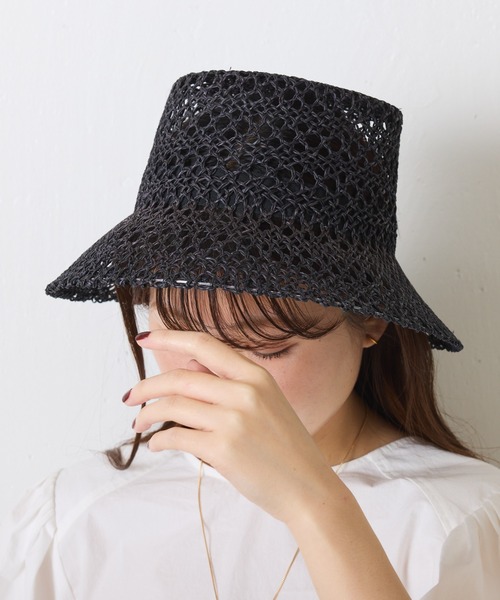 COLLAGE GALLARDAGALANTE（コラージュガリャルダガランテ）の「CONTOROL FREAK 透かし編みバケットハット（ハット・レディース・ベージュ/ブラック・FREE）」の5枚目の写真