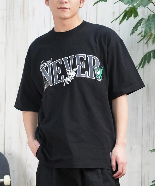 FORGET NEVER（フォーゲットネバー）の「【ムラサキスポーツ限定】FORGET NEVER/フォーゲットネバー 半袖Tシャツ 刺繍 252OO1ST557FN（Tシャツ/カットソー・メンズ・ホワイト/ブラック・XL/L/M）」の2枚目の写真