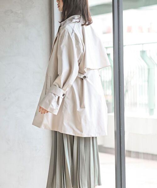 rps（アールピーエス）の「トレンチ風Ａラインコート（トレンチコート・レディース・ベージュ/アイボリー/グレイッシュベージュ・フリー）」の6枚目の写真