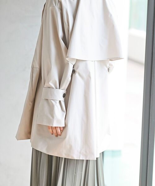 rps（アールピーエス）の「トレンチ風Ａラインコート（トレンチコート・レディース・ベージュ/アイボリー/グレイッシュベージュ・フリー）」の10枚目の写真