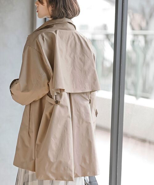 rps（アールピーエス）の「トレンチ風Ａラインコート（トレンチコート・レディース・ベージュ/アイボリー/グレイッシュベージュ・フリー）」の17枚目の写真