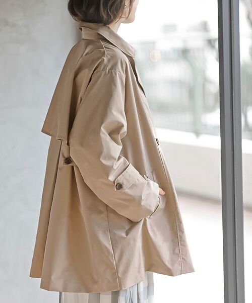 rps（アールピーエス）の「トレンチ風Ａラインコート（トレンチコート・レディース・ベージュ/アイボリー/グレイッシュベージュ・フリー）」の18枚目の写真