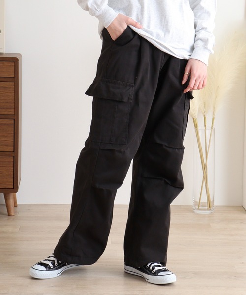 atONE(アットワン)の「ツイルワイドカーゴパンツ(カーゴパンツ・レディース・カーキ/ブラック/ベージュ・LL/3L/L/4L/M)」の19枚目の写真