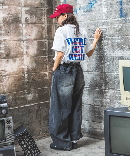 PBLIM(ページボーイリム)の「《UNISEX》エンブロイダリーロゴTシャツ(Tシャツ/カットソー・レディース・オフホワイト/ダークブラウン/ブラック/ブルー/ピンク・MEDIUM/LARGE)」の9枚目の写真