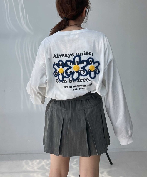 AS KNOW AS plus（アズノゥアズプラス）の「●アソートモチーフロンＴ（Tシャツ/カットソー・レディース・チャコールグレー/ブラック/オフホワイト/オートミール/ブラック系その他/グレー系/ホワイト系/ベージュ系その他/ベージュ系/ダークグリーン系/ブルー系その他2/ホワイト系1/ベージュ系1/レッド系1/ベージュ系その他2/グレー系1・FREE）」の3枚目の写真