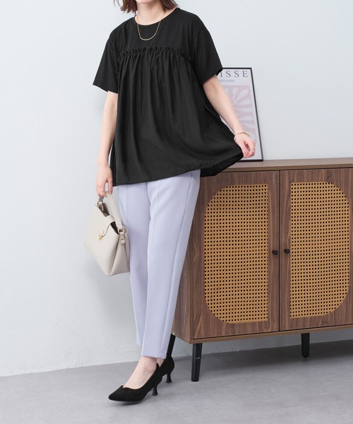 Viola e Viola(ヴィオラエヴィオラ)の「【7月中旬再入荷】ドッキング切替えトップス(Tシャツ/カットソー・レディース・チャコール/ブラック/ホワイト・M/3L/LL/L)」の11枚目の写真