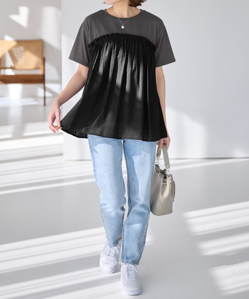 Viola e Viola(ヴィオラエヴィオラ)の「【7月中旬再入荷】ドッキング切替えトップス(Tシャツ/カットソー・レディース・チャコール/ブラック/ホワイト・M/3L/LL/L)」の16枚目の写真