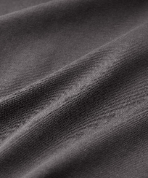 Viola e Viola(ヴィオラエヴィオラ)の「【7月中旬再入荷】ドッキング切替えトップス(Tシャツ/カットソー・レディース・チャコール/ブラック/ホワイト・M/3L/LL/L)」の20枚目の写真