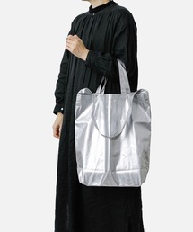 CLASKA Gallery & Shop "DO"（クラスカ ギャラリー＆ショップ　ドー）の「CLASKA DO BANK クラスカ ドー バンク 2WAY トートバッグ ショルダーバッグ シルバー A4対応（トートバッグ）」