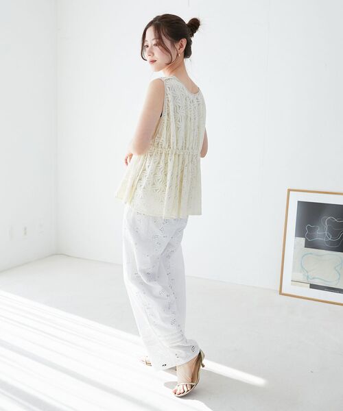 le.coeur blanc（ルクールブラン）の「《手洗い可能》フラワーレースジレベスト（ベスト・レディース・アイボリー/ブラック・38）」の16枚目の写真