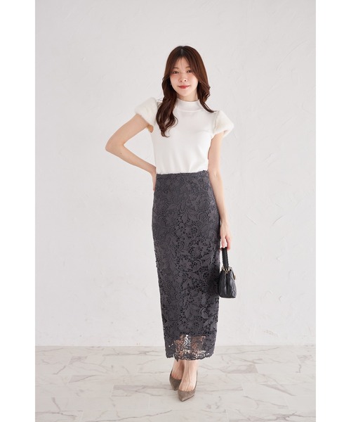 tocco closet(トッコ クローゼット)の「フラワーモチーフレースタイトスカート(スカート・レディース・ブルー/ネイビー/イエロー/ダークパープル/チャコールグレー/ダークブラウン・M)」の7枚目の写真