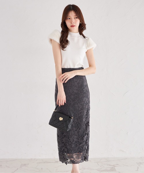 tocco closet(トッコ クローゼット)の「フラワーモチーフレースタイトスカート(スカート・レディース・ブルー/ネイビー/イエロー/ダークパープル/チャコールグレー/ダークブラウン・M)」の11枚目の写真