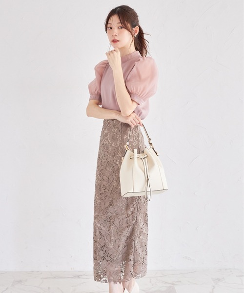 tocco closet(トッコ クローゼット)の「フラワーモチーフレースタイトスカート(スカート・レディース・ブルー/ネイビー/イエロー/ダークパープル/チャコールグレー/ダークブラウン・M)」の18枚目の写真