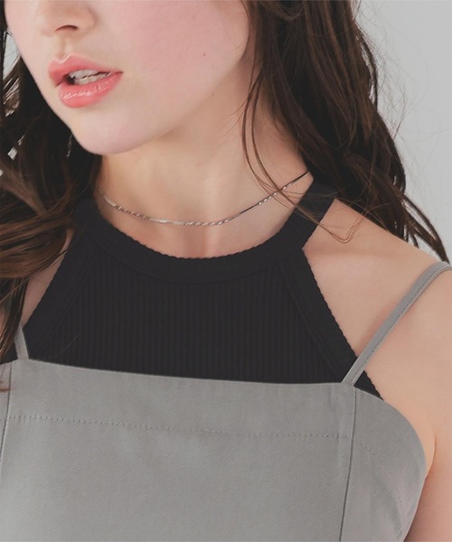 titivate（ティティベイト）の「ホルターネックタンクトップ（タンクトップ・レディース・オフホワイト/ブラック/ピンク/シルバー・M）」の12枚目の写真