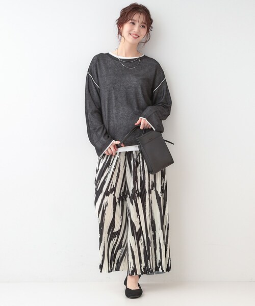 Cutie Blonde（キューティーブロンド）の「【S-LL/2枚セット】シアー感も楽しめる 光沢カノコ編み配色ニット+ロンT（ニット/セーター・レディース・ホワイト系7/ピンク系9/ブラック系4/ライトグレー系4・01/02/03）」の11枚目の写真