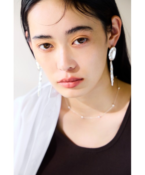 emmi（エミ）の「スウィングチェーンネックレス（ネックレス・レディース・ブラック/クリア/ゴールド/シルバー・FREE）」の12枚目の写真