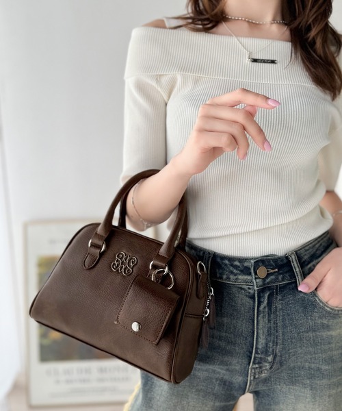 mily bilet（ミウィビレット）の「【mily bilet】いつでも、どんなスタイルにもちょうどいい♪ロゴプレート使いラウンドミニボストンバッグ（ハンドバッグ・レディース・ブラウン/ブラック/アイボリー・ONE SIZE）」の12枚目の写真