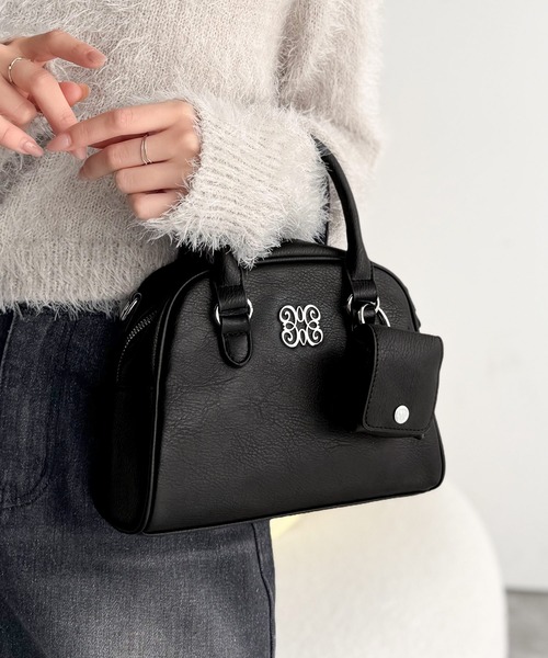 mily bilet（ミウィビレット）の「【mily bilet】いつでも、どんなスタイルにもちょうどいい♪ロゴプレート使いラウンドミニボストンバッグ（ハンドバッグ・レディース・ブラウン/ブラック/アイボリー・ONE SIZE）」の21枚目の写真