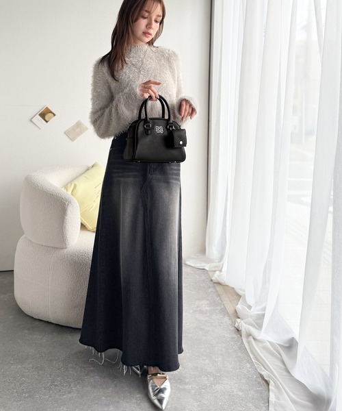 mily bilet（ミウィビレット）の「【mily bilet】いつでも、どんなスタイルにもちょうどいい♪ロゴプレート使いラウンドミニボストンバッグ（ハンドバッグ・レディース・ブラウン/ブラック/アイボリー・ONE SIZE）」の21枚目の写真