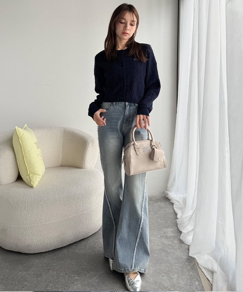 mily bilet（ミウィビレット）の「【mily bilet】いつでも、どんなスタイルにもちょうどいい♪ロゴプレート使いラウンドミニボストンバッグ（ハンドバッグ・レディース・ブラウン/ブラック/アイボリー・ONE SIZE）」の19枚目の写真