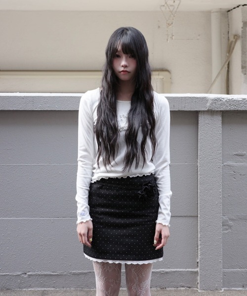 hugi(ハギ)の「STAR MOTIF TOPS/スターモチーフトップス(Tシャツ/カットソー・レディース・オフホワイト/グレー・FREE)」の11枚目の写真