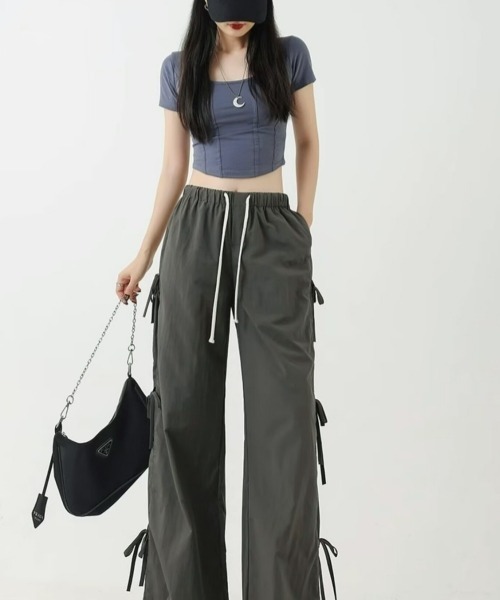 gossip!ロサンゼルス(ゴシップロサンゼルス)の「Y2K軽やかストレートパンツ カジュアル&デイリー(カーゴパンツ・レディース・ダークグレー/ピンク/ベージュ・FREE)」の8枚目の写真